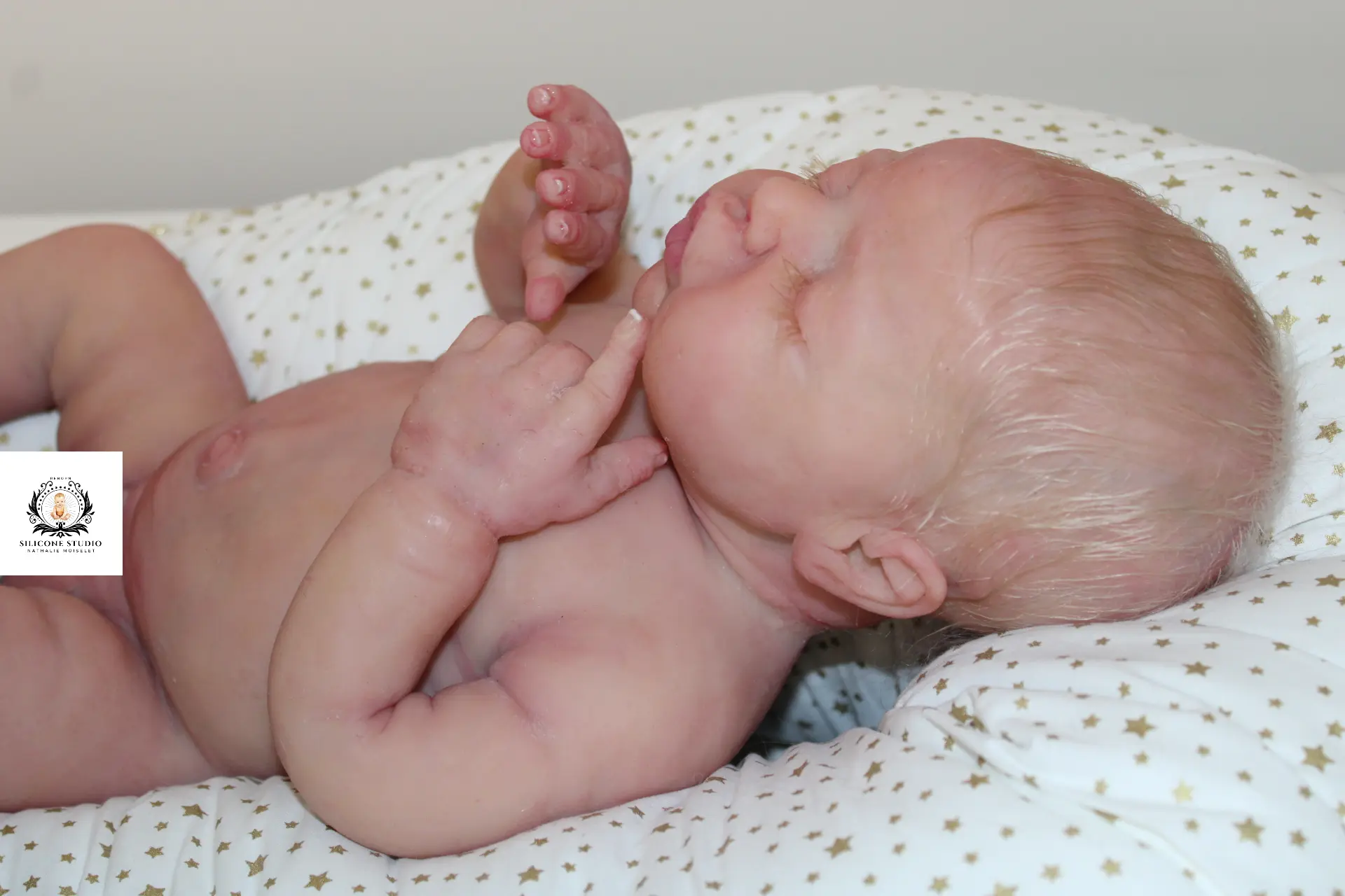 Bébé reborn silicone, modèle Charlotte.