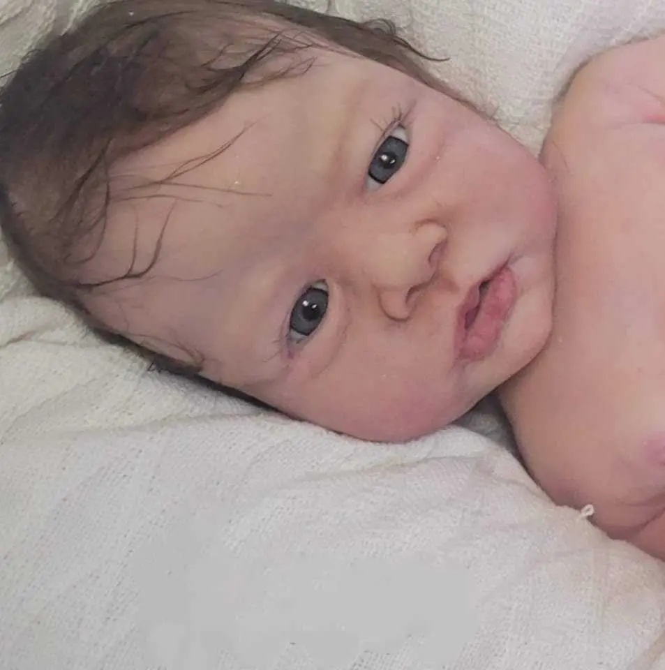 Bébé reborn silicone, modéle Sandrino.